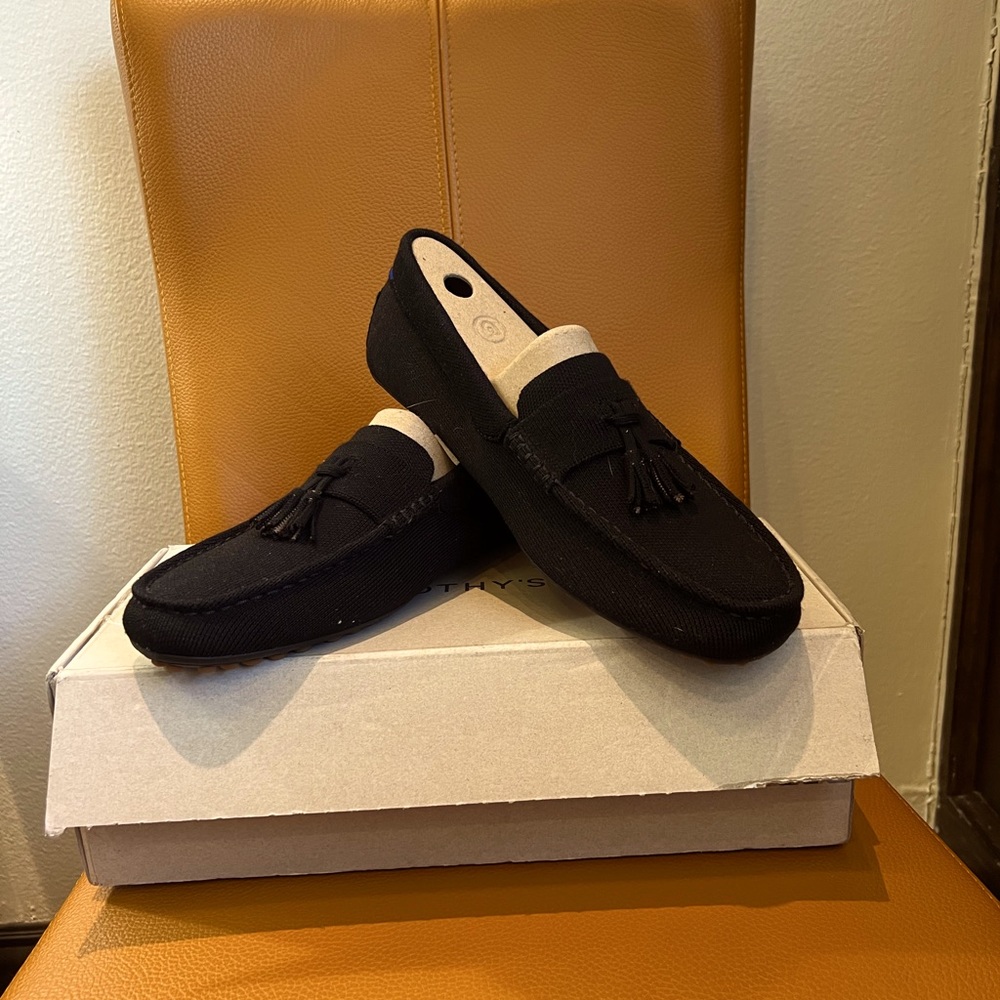 New in Box Men’s Rothy’s